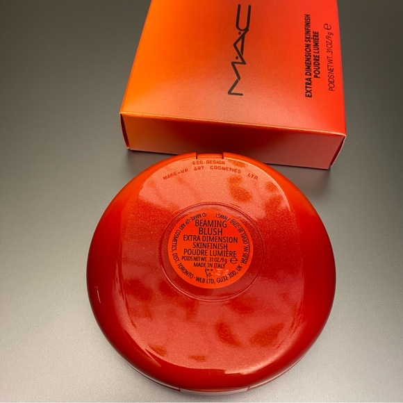 MAC Extra Dimension Skinfinish “Beaming Blush” - Picture 5 of 11